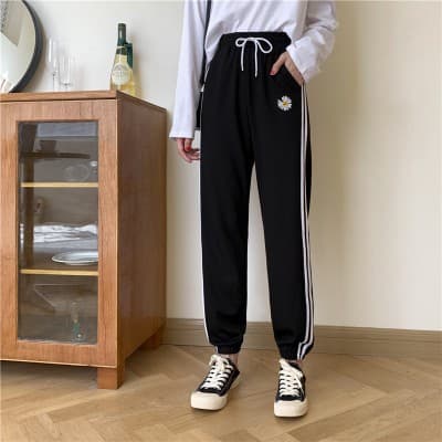 quần jogger nữ💖FREESHIP💖quần jogger nữ 2 sọc cúc họa mi - mã QNdaca