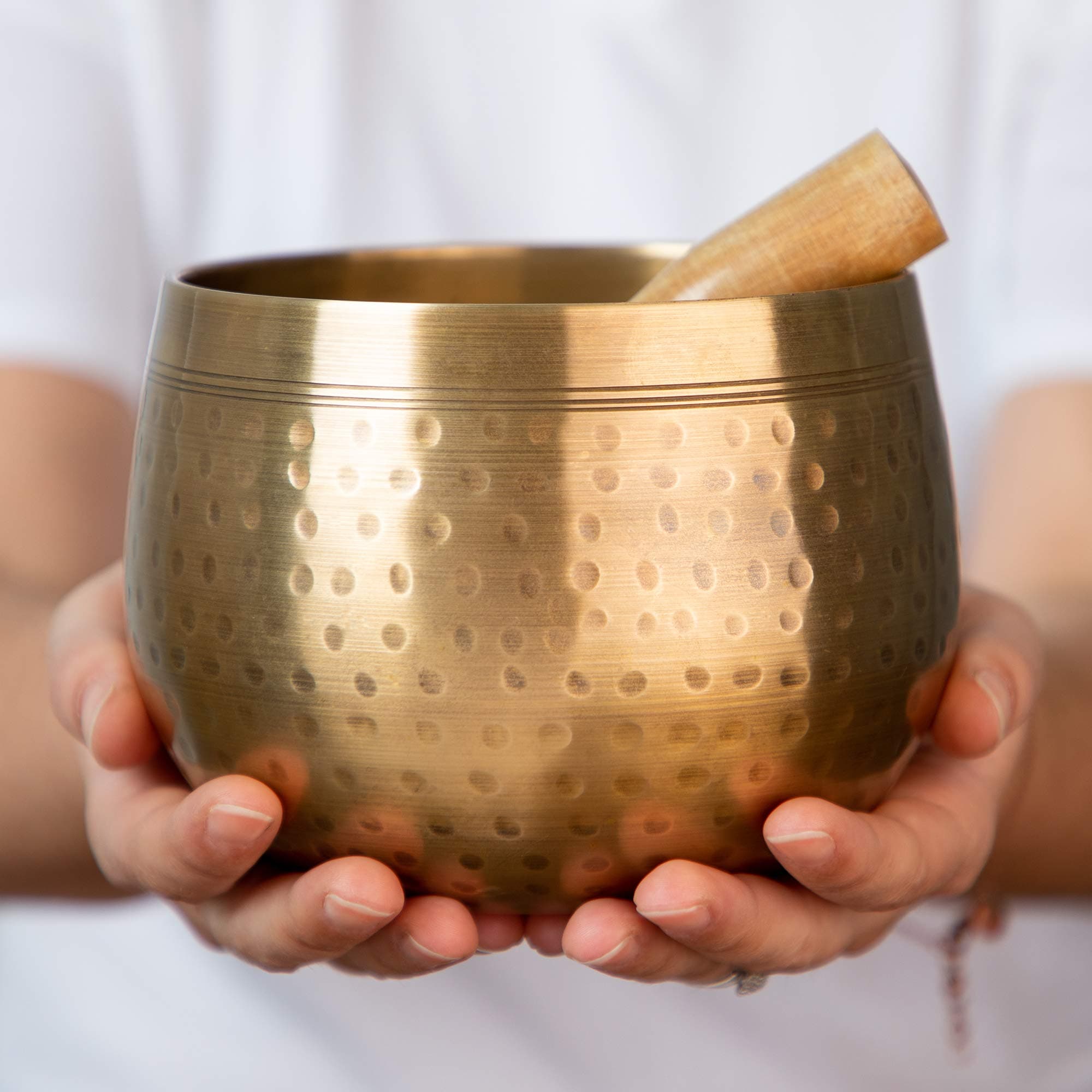 Meditative Himalayan Singing Bowl with Mallet and Cushion ​-Tibetan Sound Bowls for Energy Healing, Mindfulness, Grounding, Sleep - Exquisite Feng ...