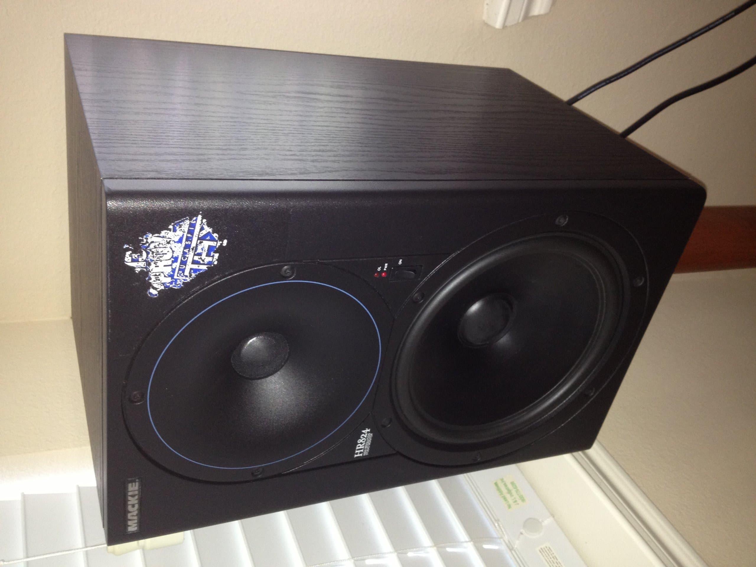 Mackie HR824 Active Studio Monitor (Single)