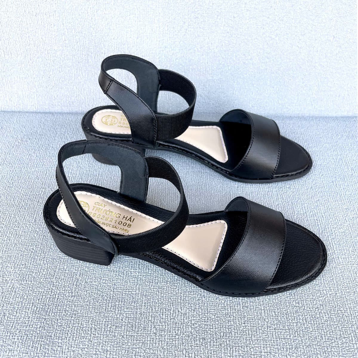 Giày sandal nữ da bò Trường Hải gót vuông 4cm màu đen đế cao su mềm dẻo chống trơn thời trang cao cấp XDN236 - đen - 36