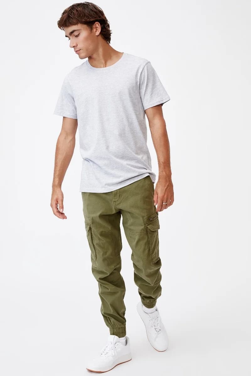 Cotton On - Quần Kaki Dài Nam - Urban Jogger - ARMY GREEN CARGO
