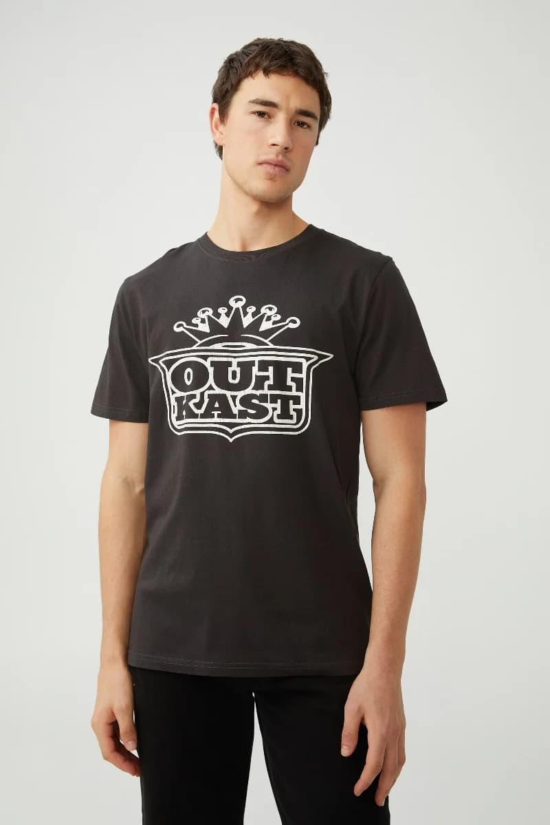 Cotton On - Áo Thun Có Hoạ Tiết Nam - Tbar Collab Music T-Shirt - LCN MT WASHED BLACK/OUTKAST - ROSES