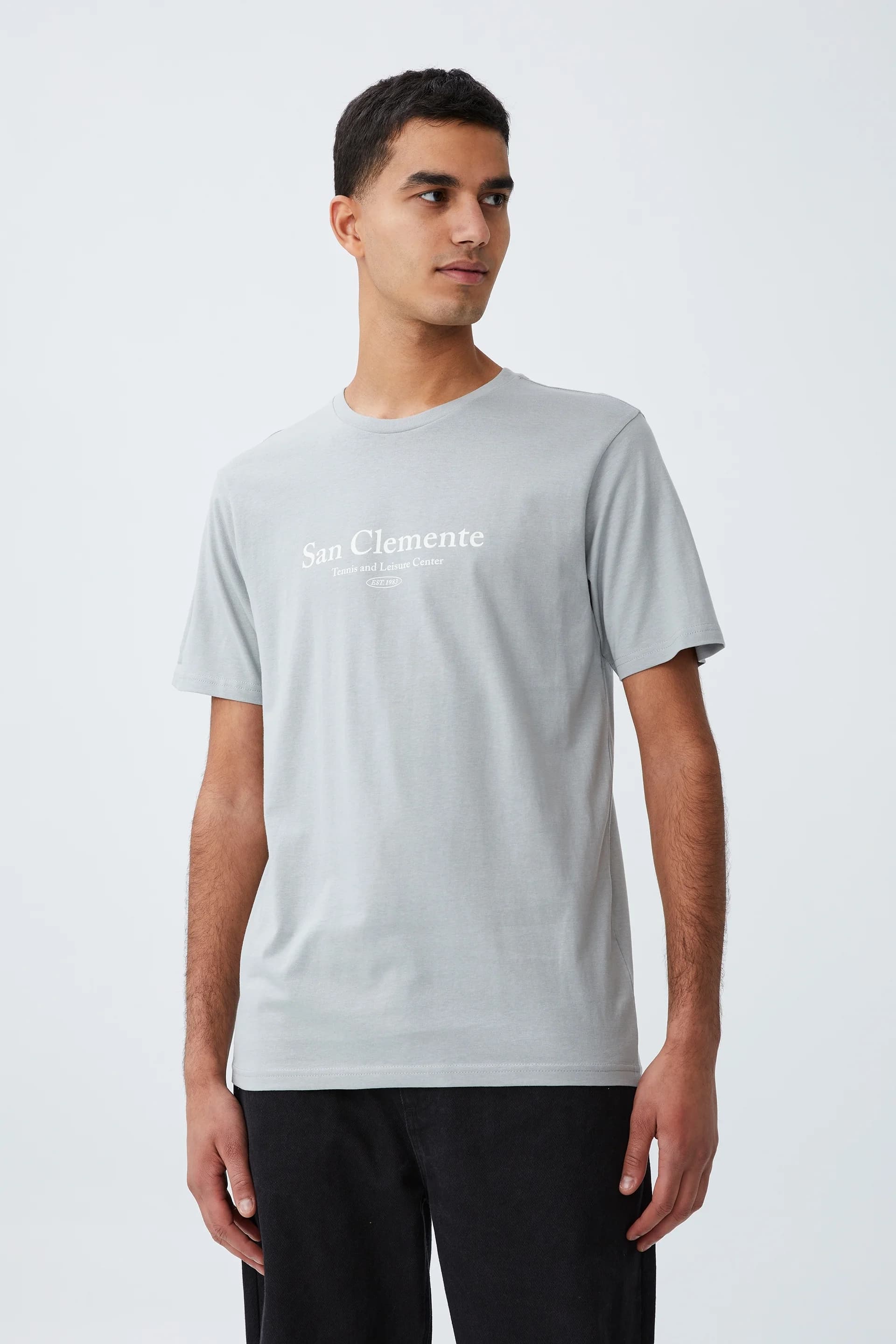 Cotton On - Áo Thun Có Hoạ Tiết Nam - Tbar Text T-Shirt - BLUE HAZE/SAN CLEMENTE