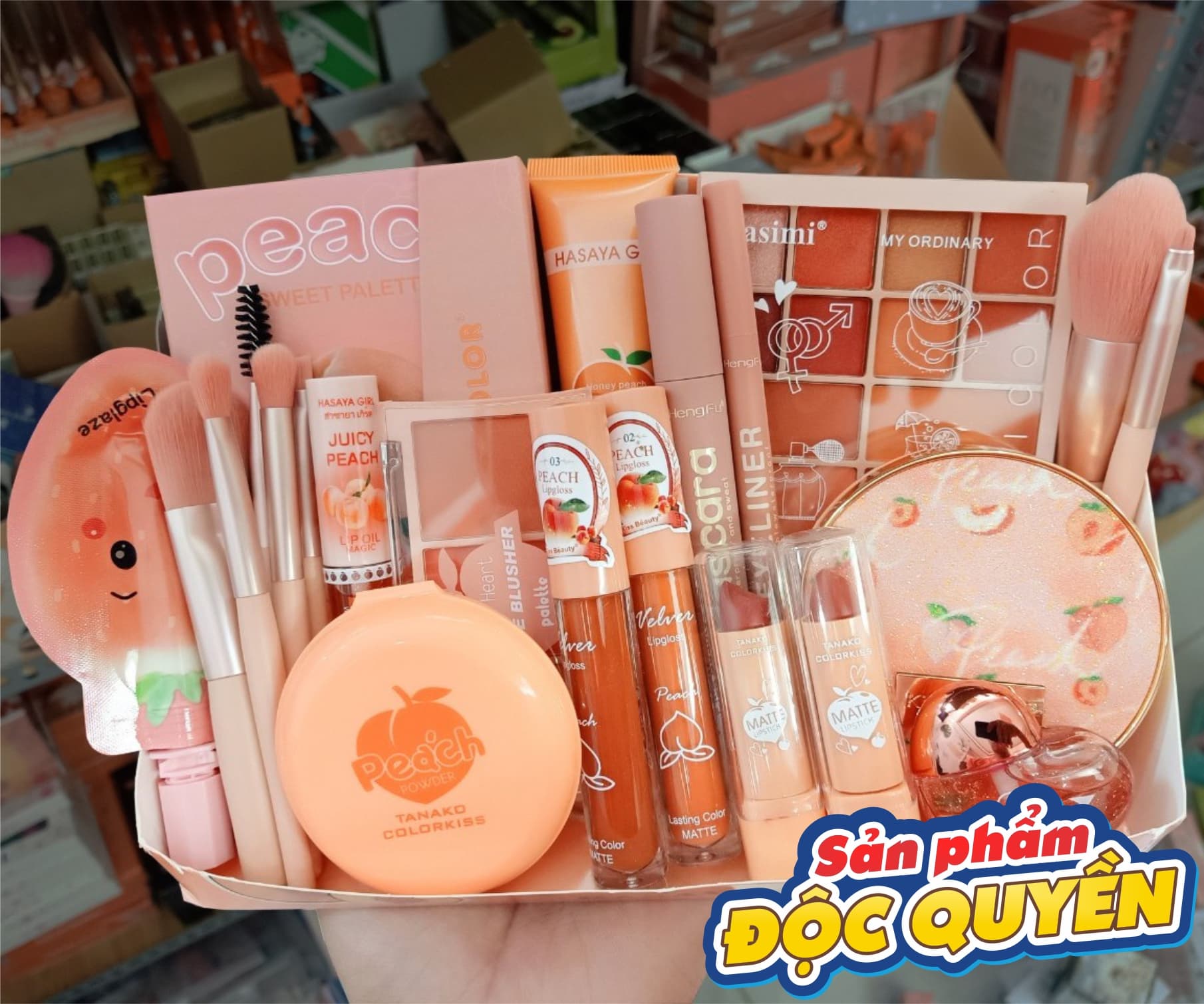 Bộ trang điểm đầy đủ và chuyên nghiệp 100% chuẩn Thái