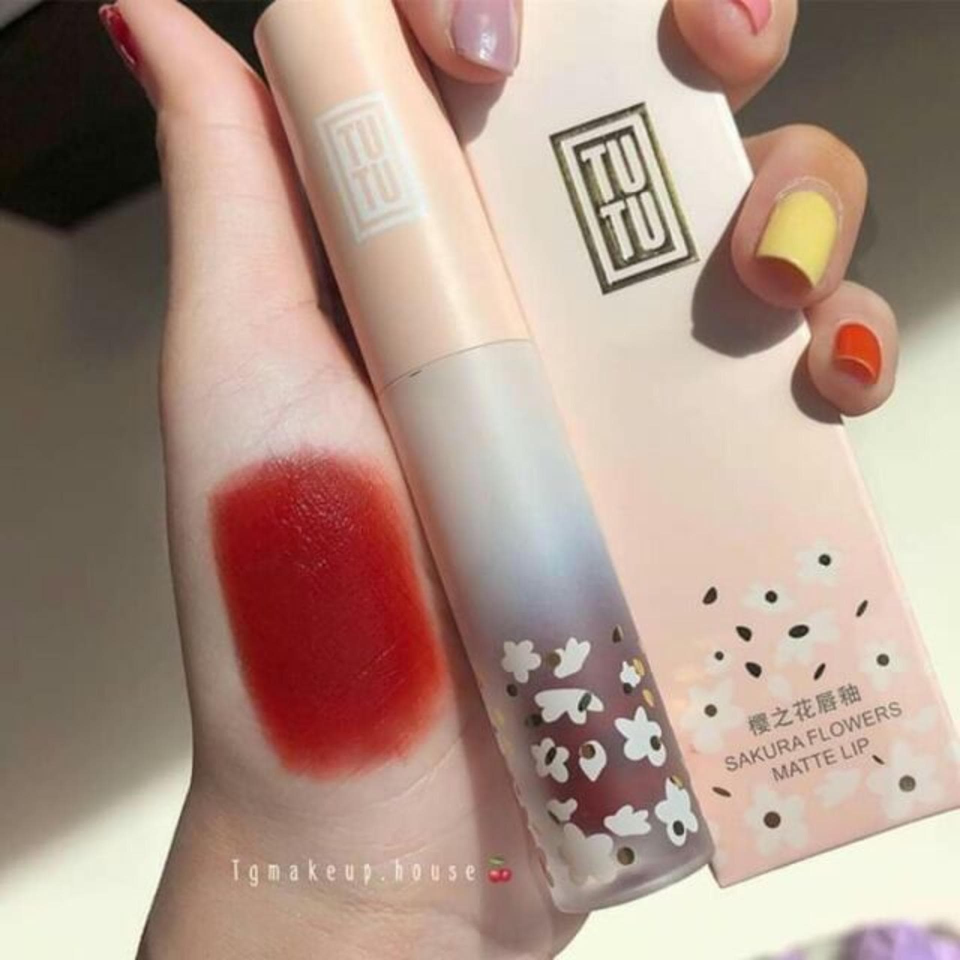 TUTU - Son kem anh đào Sakura flowers matte lip 316# Đỏ Gach