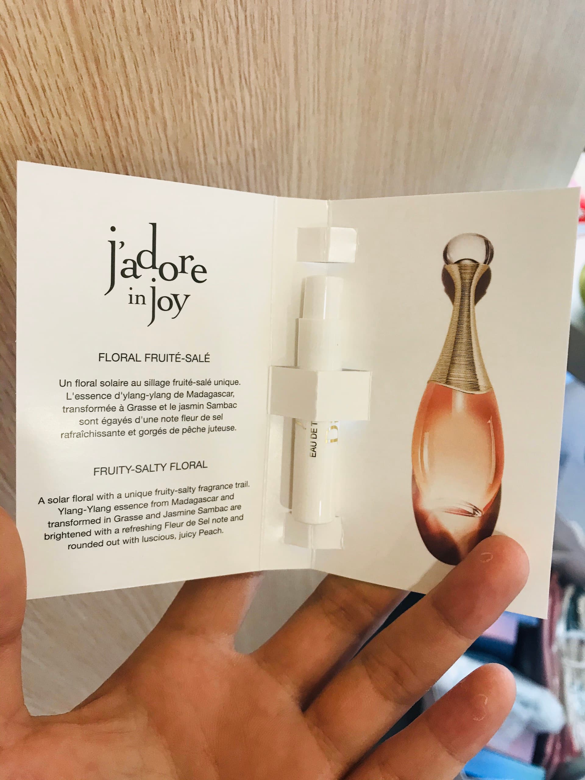 Nước hoa nữ J`Adore In Joy  Dior sample ống 1ml