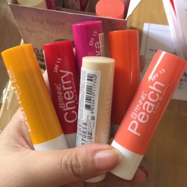 Son dưỡng môi Fennel Lip Blam Nga 3.2g - Giao màu ngẫu nhiên