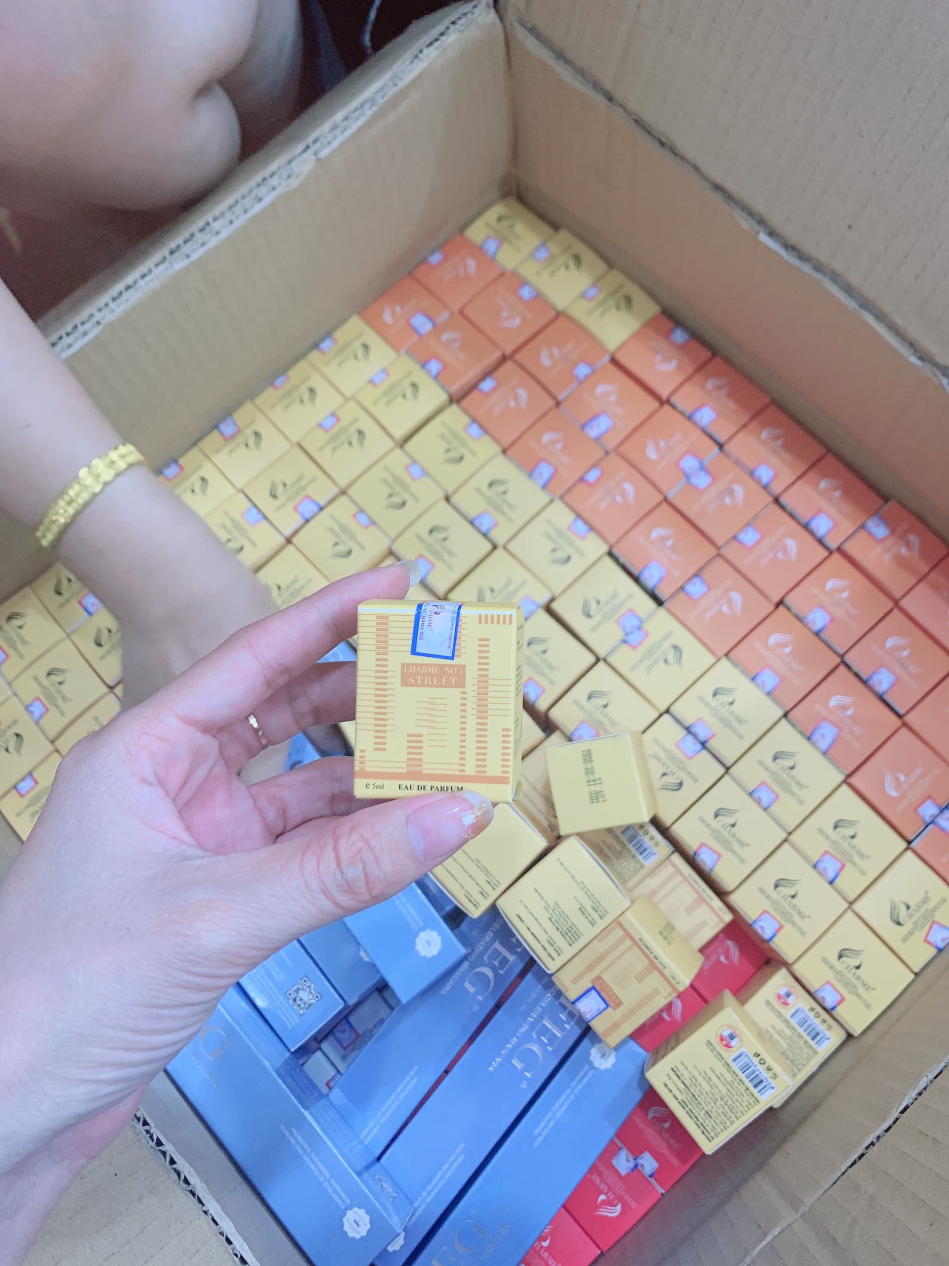 Nước hoa mini 5ml ( No.1 New York Peace Signature Street Paris Việt Nam Boss Girl) - 8 PHÂN LOẠI