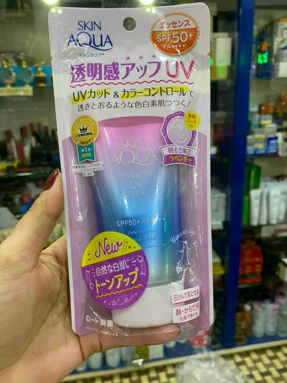 kem chống nắng skin aqua tone up UV essence