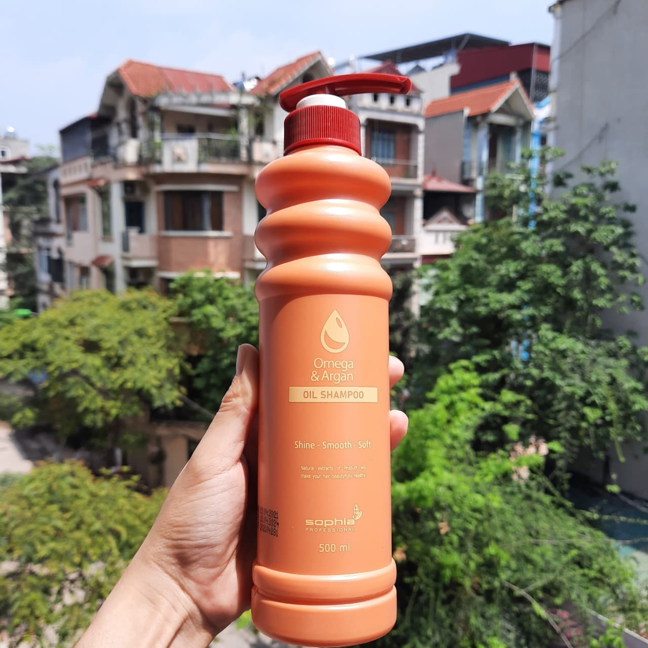 Dầu gội hương nước hoa giúp tóc mềm mượt Omega & Argan Sophia 500ml