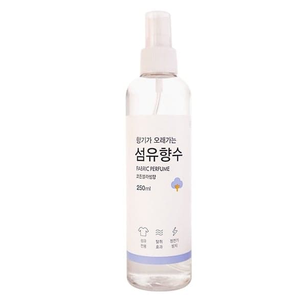 Xịt Thơm Quần Áo Fabric Perfume Hương Gỗ 250ml (Store 5871,5873)